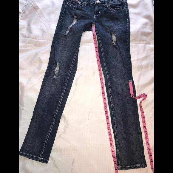 ZCO Distressed jeans. GUC Size 5 - Picture 5 of 5